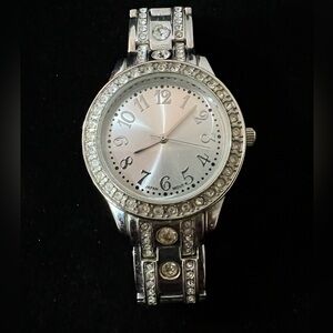 Vintage Japan Movement Silver Tone Jeweled Bracelet Watch-Quartz Accuracy